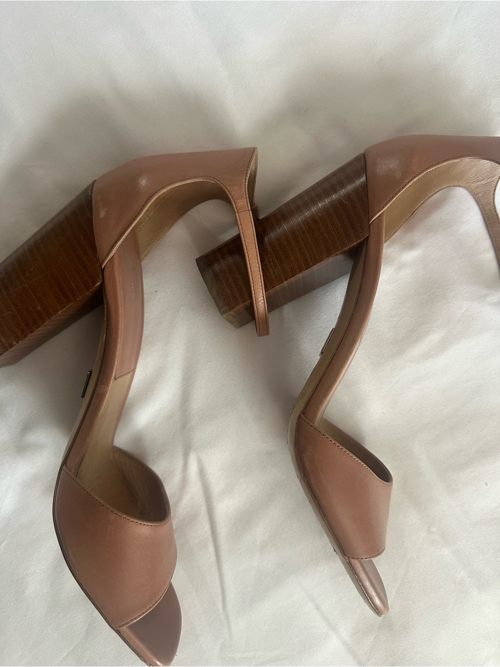 Women’s Michael Kors GENUINE LEATHER Block Heel - Picture 11 of 12
